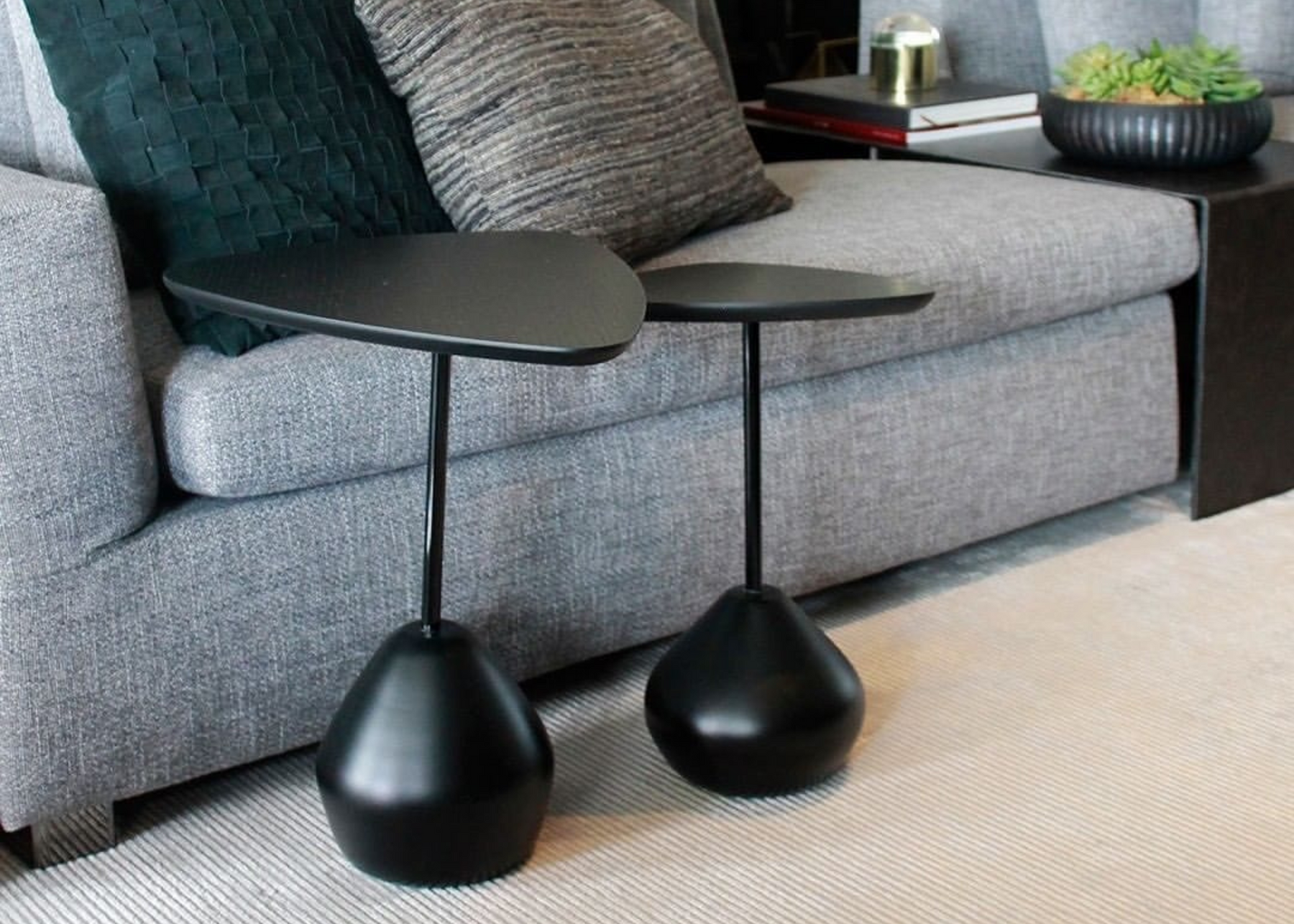 Mesa Lateral Miriam