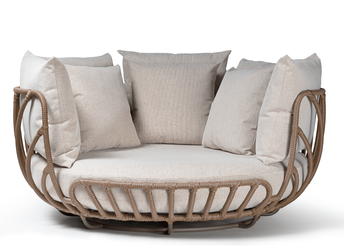 Chaise Sloan