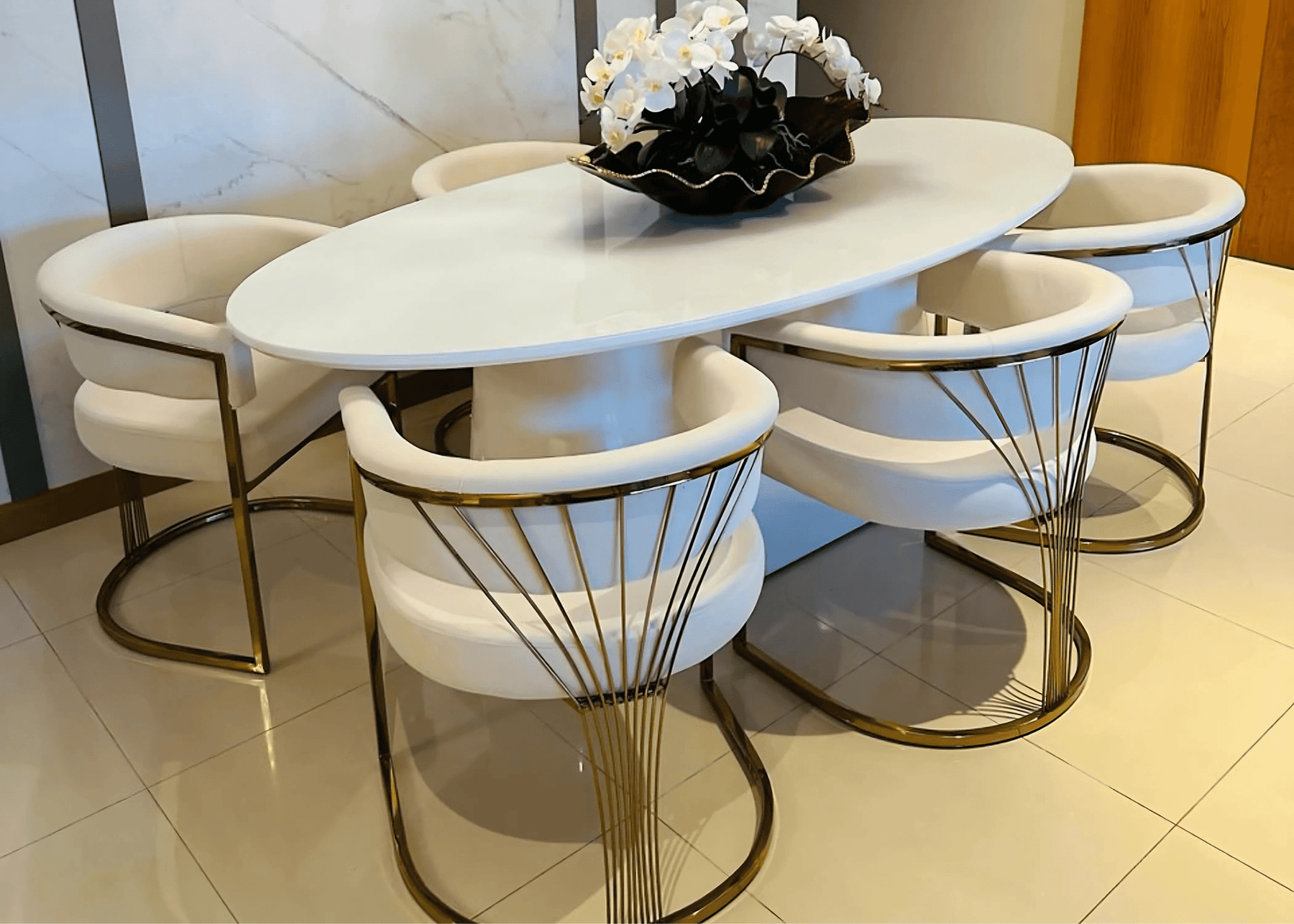 Conjunto de Jantar Mesa Favo e 6 Cadeiras Estaiada