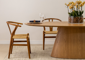 Mesa de Jantar Oval Lili