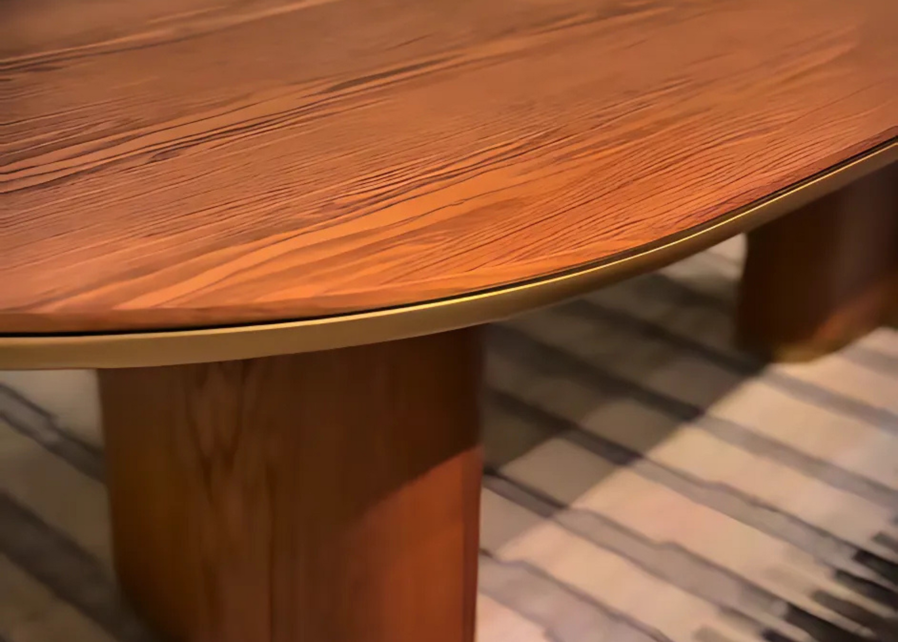 Mesa de Jantar Orgânica Valence