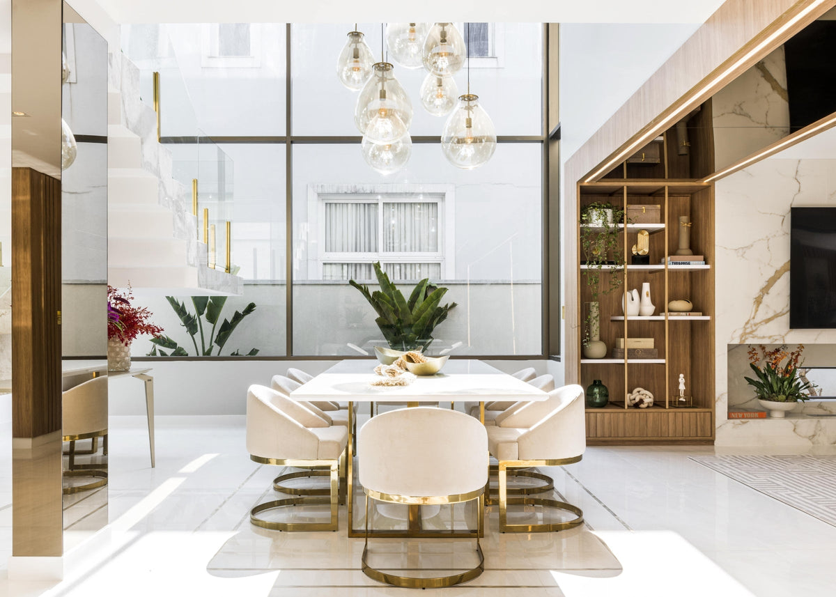 Conjunto de Jantar Mesa Eldorado e 8 Poltronas Sofya em Aço Inox Dourado Gold